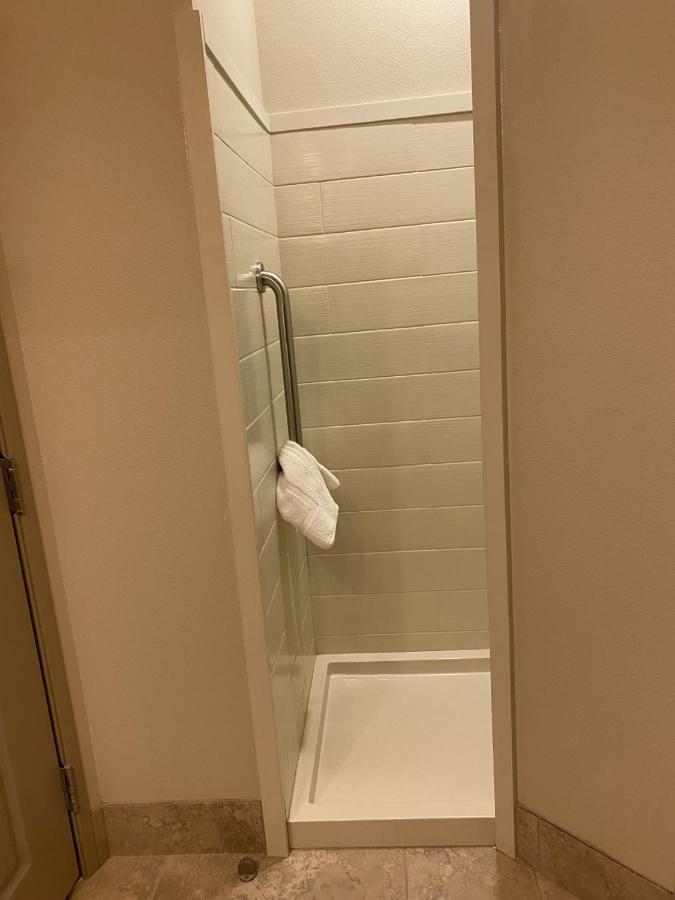Americinn By Wyndham Hartford Sd Екстер'єр фото