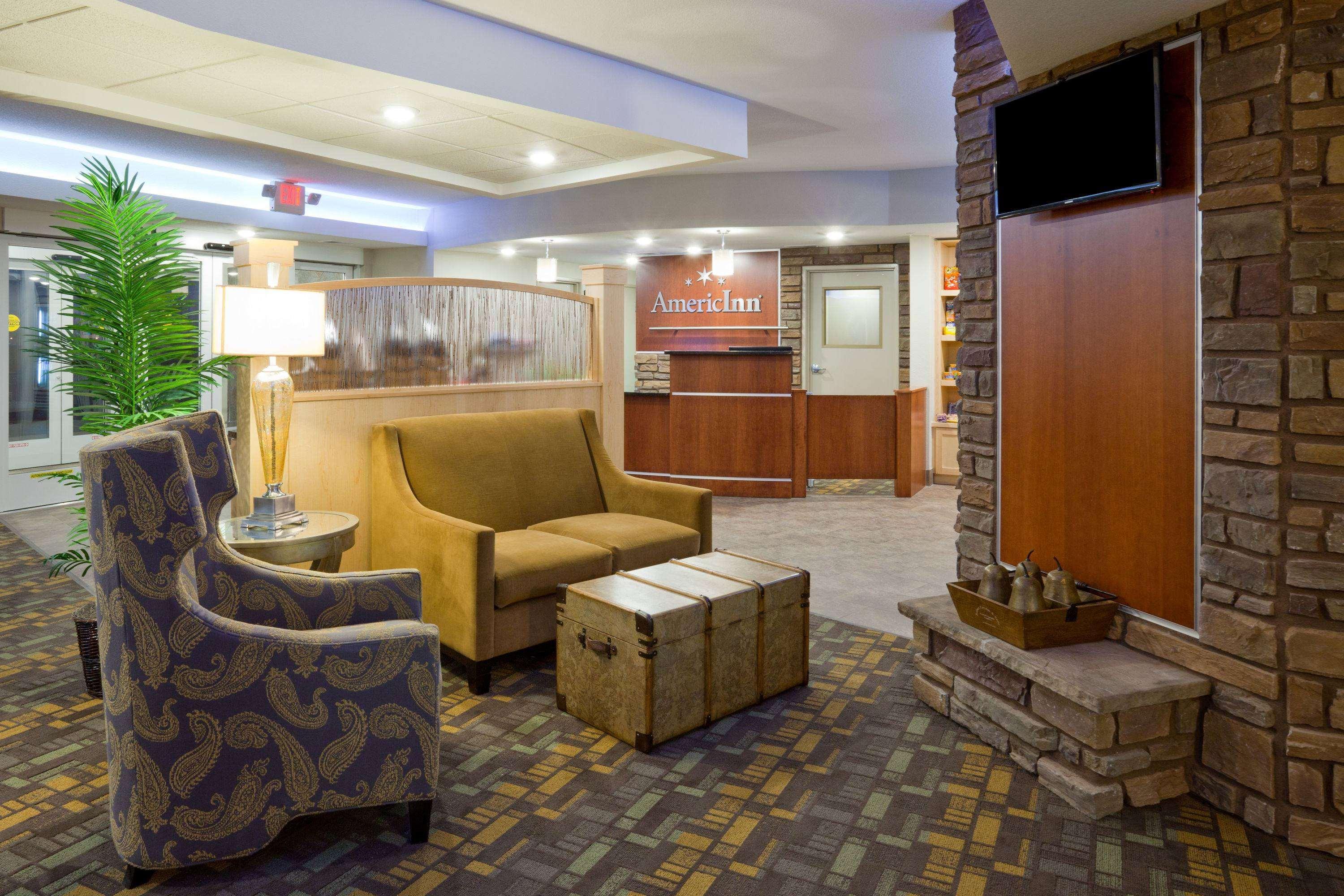 Americinn By Wyndham Hartford Sd Екстер'єр фото