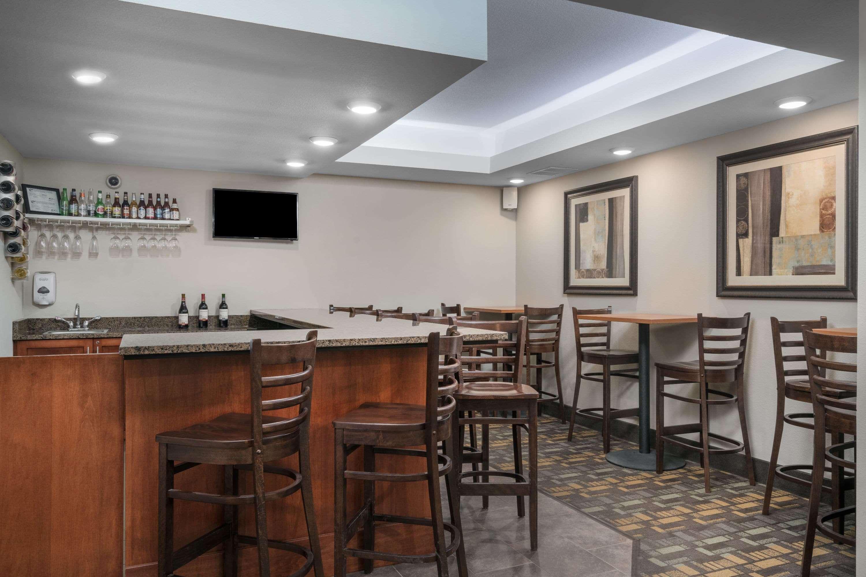 Americinn By Wyndham Hartford Sd Екстер'єр фото