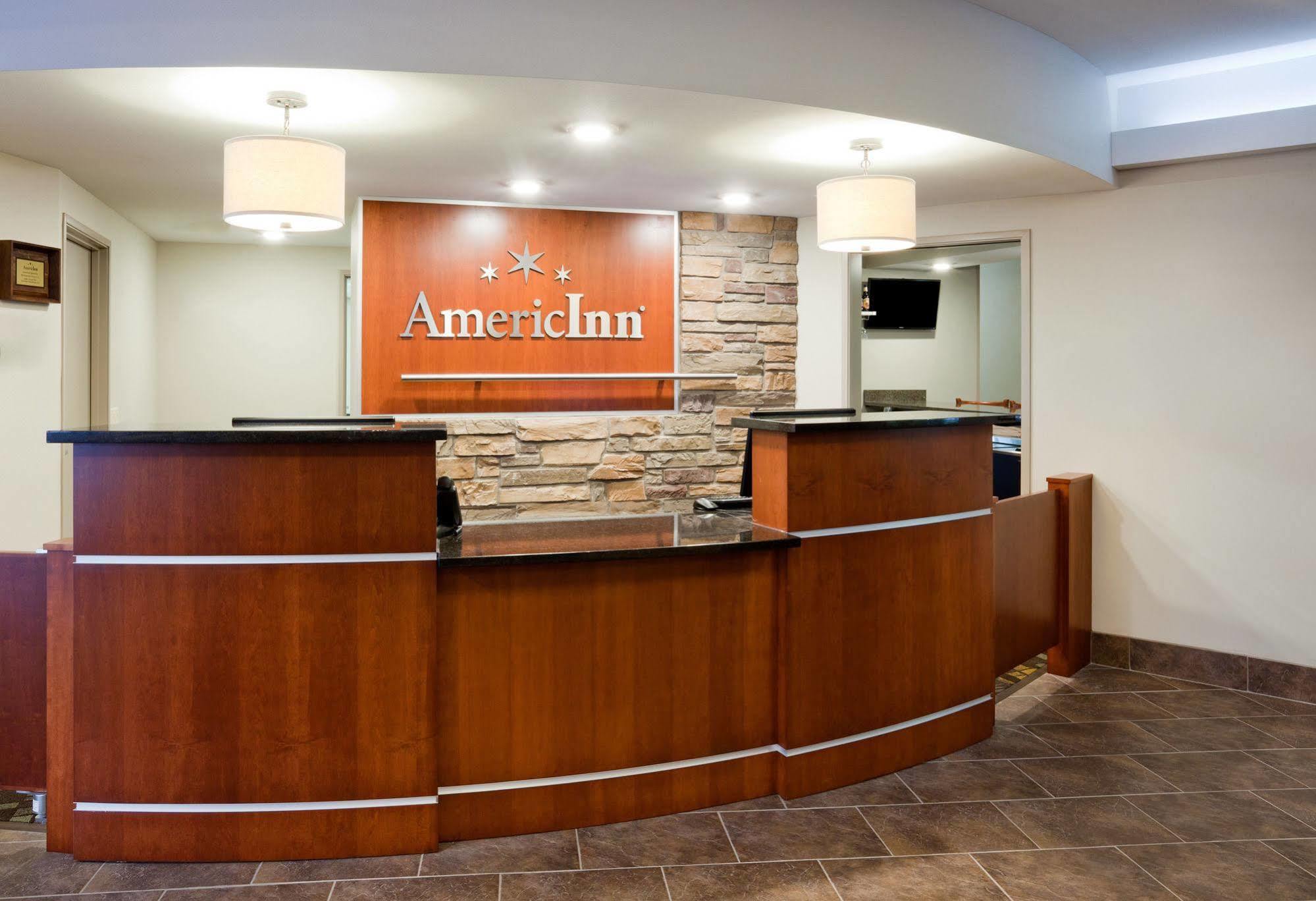 Americinn By Wyndham Hartford Sd Екстер'єр фото